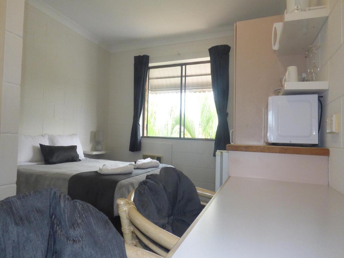 Banjo Paterson Motor Inn Townsville Exterior foto